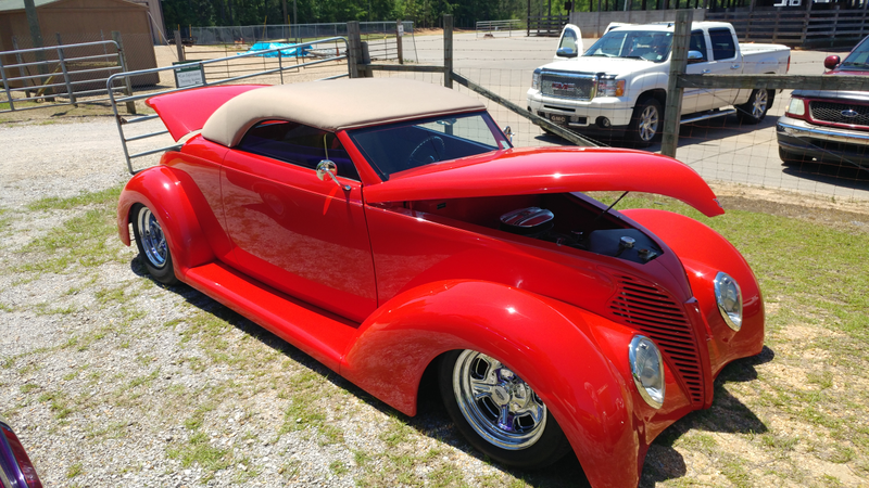 Illustration for article titled Went To A Little Car Show Today